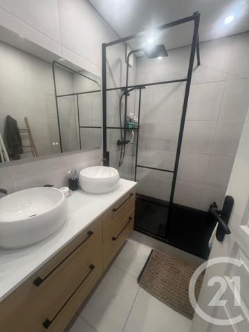 Appartement F4 à vendre  5 pièces - 80,28 m2 AURILLAC - 15