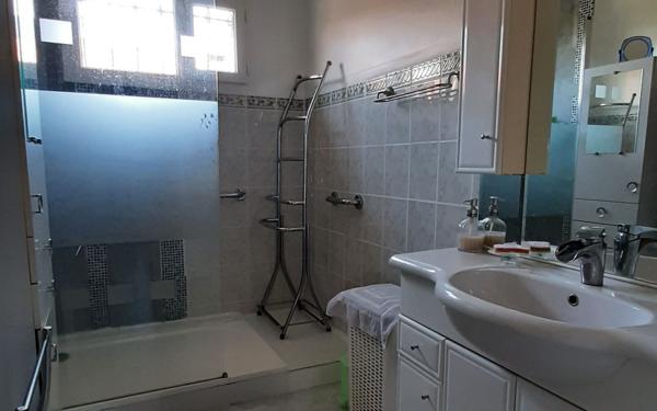 Maison à vendre    5 pièces • 92,72 m2 Gujan-Mestras