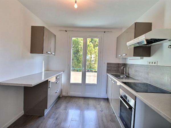 Bel appartement de type 4 avec balcon et cave proche commodites
