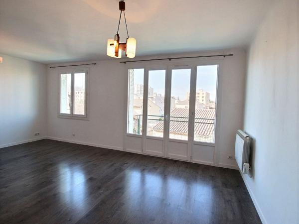 Bel appartement de type 4 avec balcon et cave proche commodites