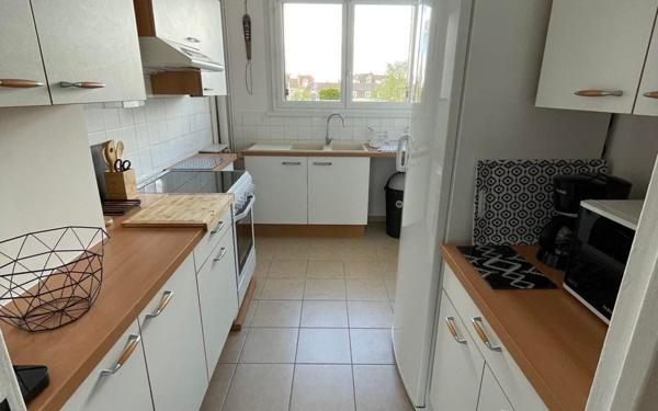 Appartement à vendre    5 pièces • 82 m2 Compiègne