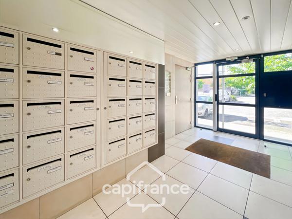 Appartement T2 44m2 avec balcon, cave et garage