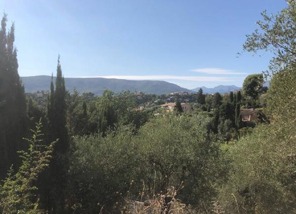 Terrain à vendre    Colomars