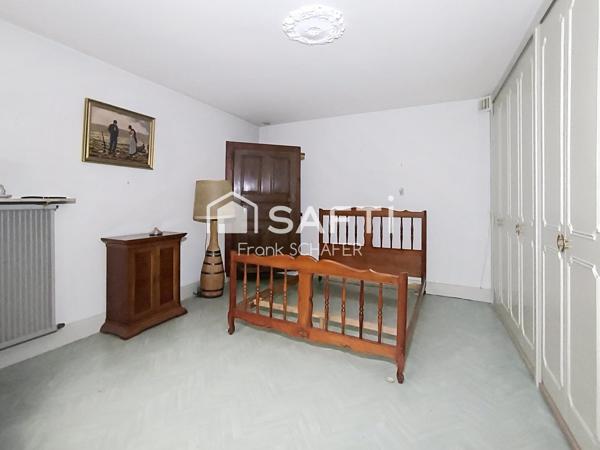 7 pièces, 5 chambres, garage – à rénover, fort potentiel