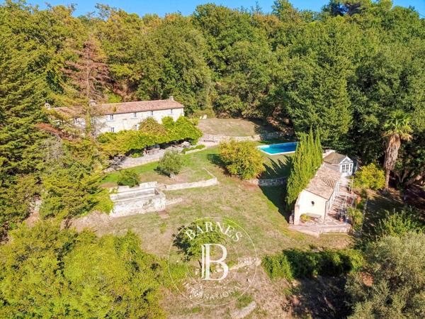 Châteauneuf-Grasse, Villa 6 Chambres -  550 m² à vendre