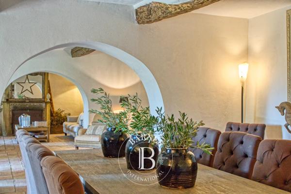 Châteauneuf-Grasse, Villa 6 Chambres -  550 m² à vendre
