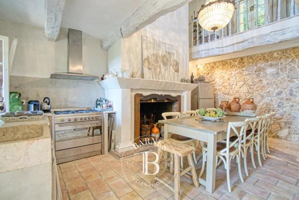 Châteauneuf-Grasse, Villa 6 Chambres -  550 m² à vendre