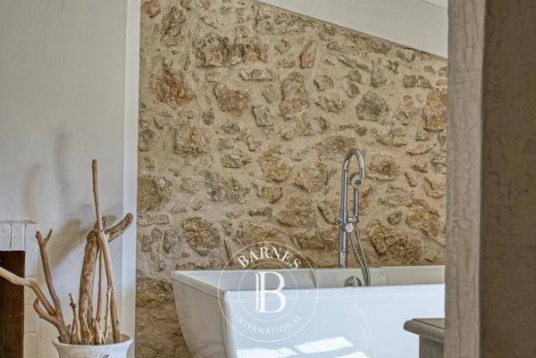 Châteauneuf-Grasse, Villa 6 Chambres -  550 m² à vendre