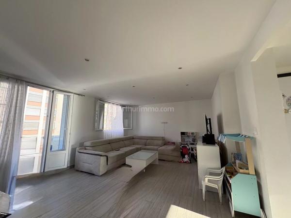 Vente                                                      Appartement
                        
                     4 pièces                      62 m2                     à Fontaine