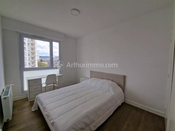 Location                                                      Appartement
                        
                     4 pièces                      79 m2                     à Clermont-Ferrand