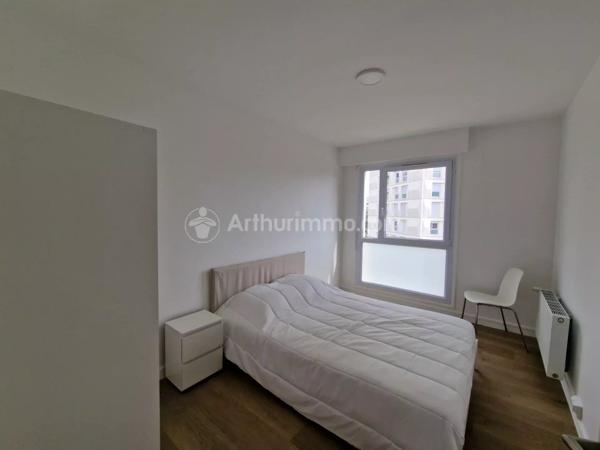 Location                                                      Appartement
                        
                     4 pièces                      79 m2                     à Clermont-Ferrand