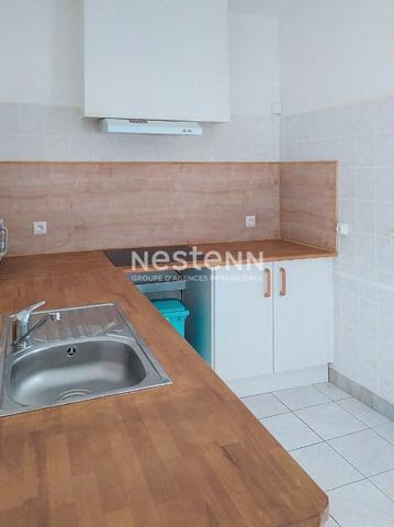 Sur la commune de Elne, Maison de village avec extérieur