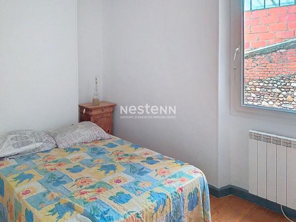 Sur la commune de Elne, Maison de village avec extérieur