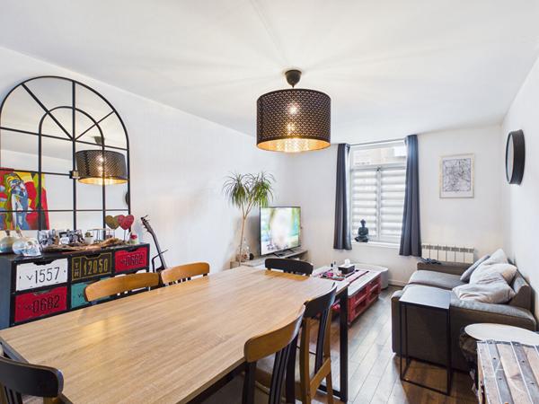 Immeuble (Appartement T3 + local pro) Annoeullin