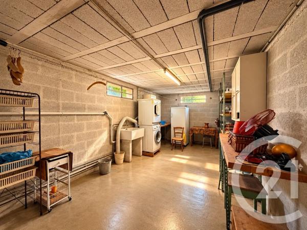 Maison à vendre  7 pièces - 202,10 m 2   VERNON  - 27