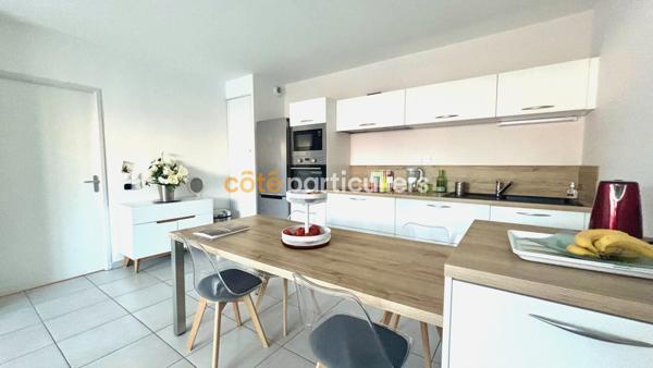 Vente
                Appartement66,91 m² - 3 Pièces -
                    BLANQUEFORT (33290)