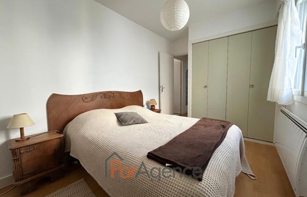 Appartement lumineux avec balcon bow window