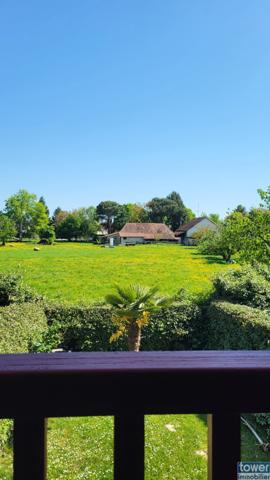 Bergerac.Maison type F4 de 83 m2 avec jardin dans résidence sécurisée avec piscine