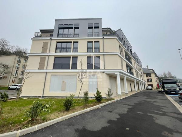 Appartement 4 pièces 94 m² avec terrasse et loggia (78560 LE PORT MARLY )