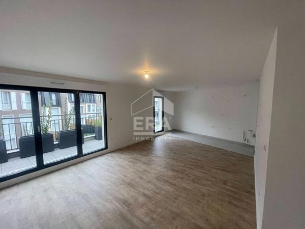 Appartement 4 pièces 94 m² avec terrasse et loggia (78560 LE PORT MARLY )
