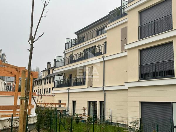 Appartement 4 pièces 94 m² avec terrasse et loggia (78560 LE PORT MARLY )