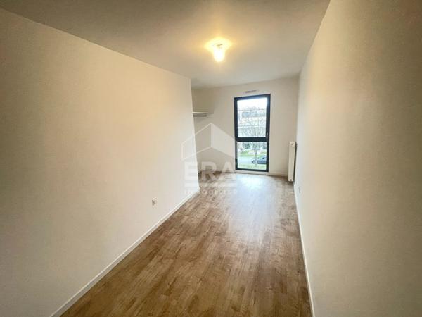 Appartement 4 pièces 94 m² avec terrasse et loggia (78560 LE PORT MARLY )