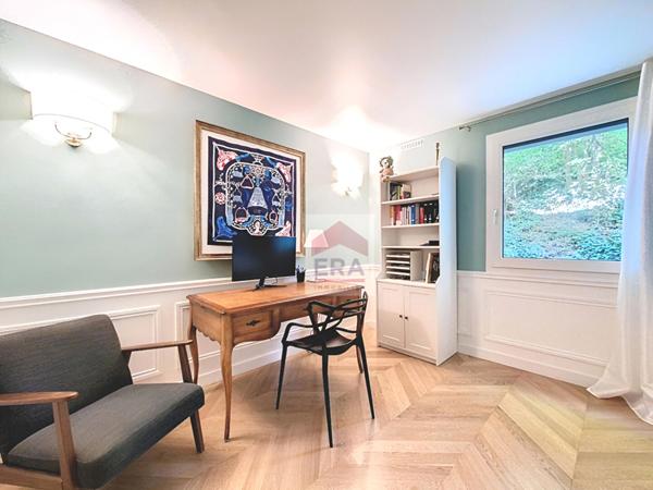 Appartement Suresnes 4 pièce(s) 110 m2