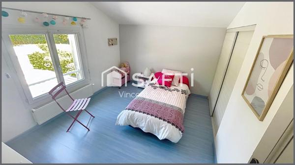 Maison et Emplacement Rare de 140 m² - 3Ch + Bureau - Piscine - Double Garage - Mouilleron le Captif