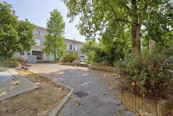 AGEN HYPER CENTRE VILLE - Appartement studio lumineux et calme au sein d'un quartier recherché.