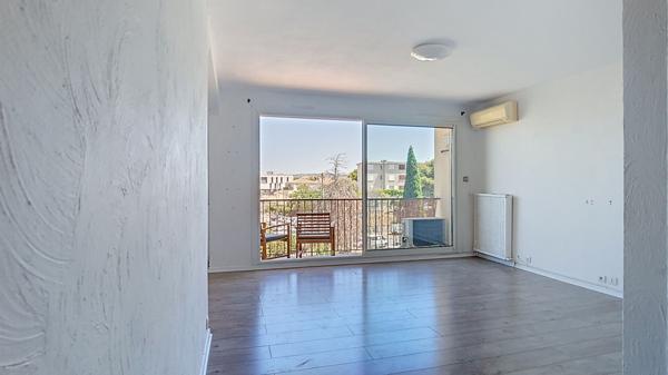 Appartement 4 pièces terrasse et vue dégagée