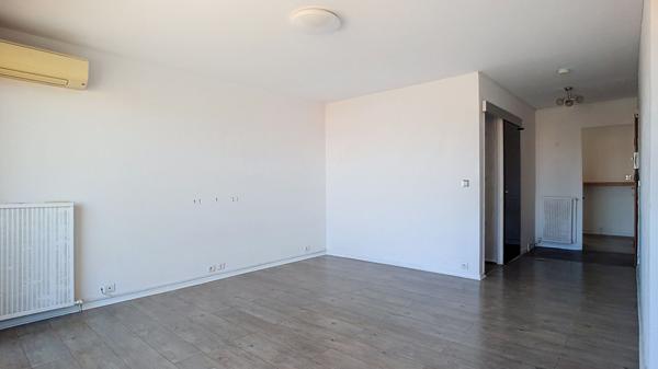 Appartement 4 pièces terrasse et vue dégagée