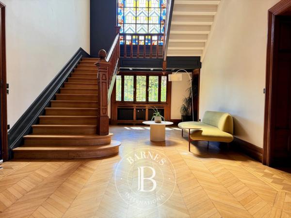 Roubaix, Ensemble immobilier 11 Chambres -  485 m² à vendre