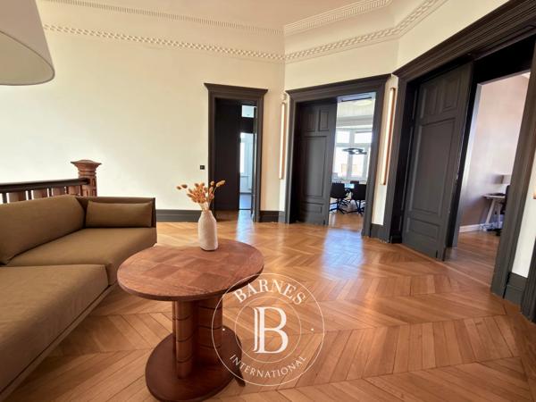 Roubaix, Ensemble immobilier 11 Chambres -  485 m² à vendre