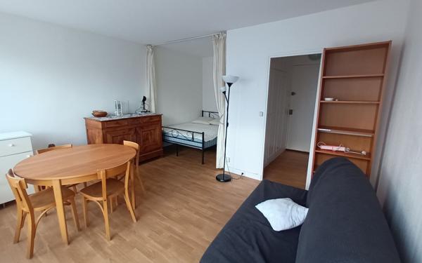 Appartement à vendre    2 pièces • 29,80 m2 Antony