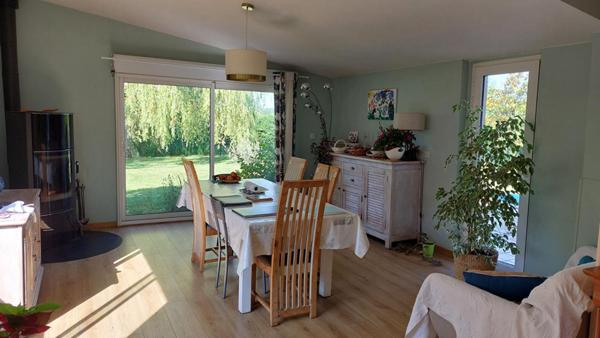 LONGERE -Parassy 8 pièce(s) 214 m2