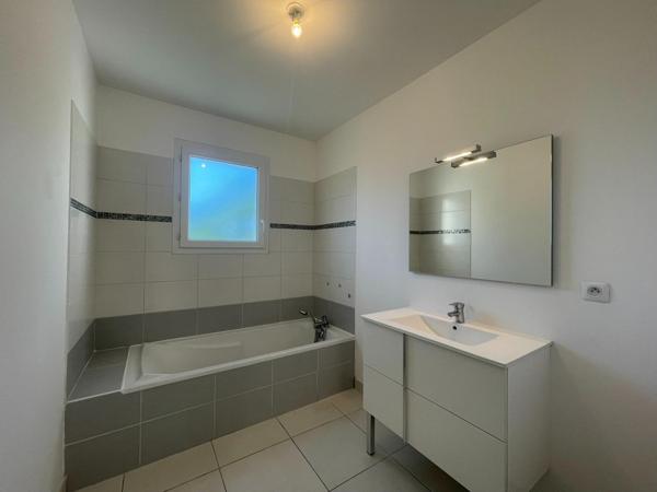 BAILLARGUES Appart Triplex 109m2 jardin