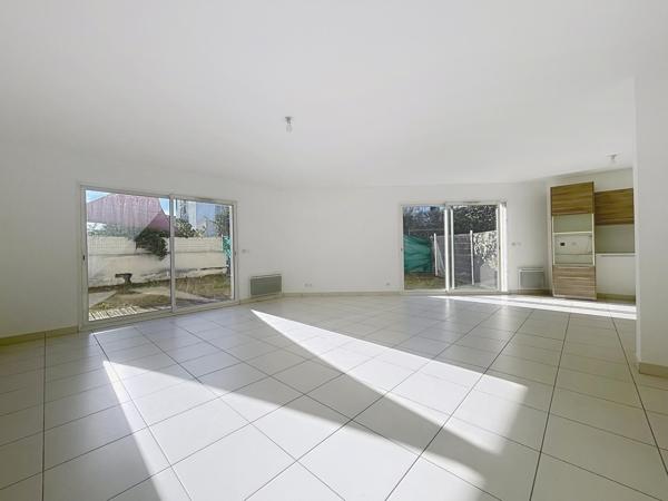 BAILLARGUES Appart Triplex 109m2 jardin