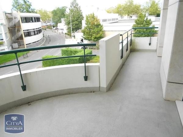 Appartement à louer 2 pièces 58.84m² Angers (49100)