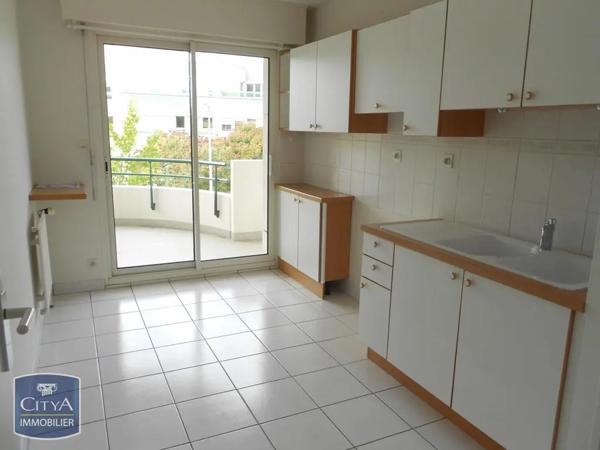 Appartement à louer 2 pièces 58.84m² Angers (49100)