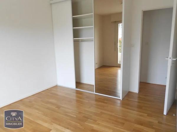 Appartement à louer 2 pièces 58.84m² Angers (49100)
