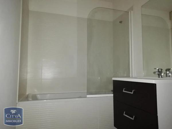Appartement à louer 2 pièces 44.2m² Lille (59000)