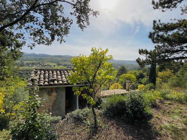 Apt (84400) Petite villa + cabanon ancien avec vue dominante 180° et exposition plein Sud !