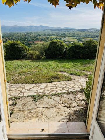 Apt (84400) Petite villa + cabanon ancien avec vue dominante 180° et exposition plein Sud !