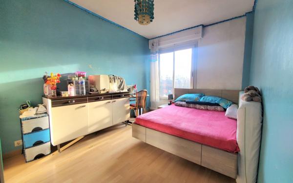 Appartement à vendre    3 pièces • 70 m2 Chelles