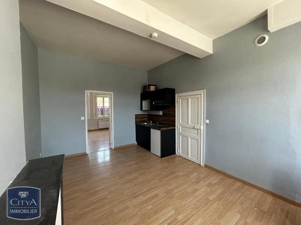 Appartement à louer 2 pièces 40.13m² Saint-Quentin (02100)