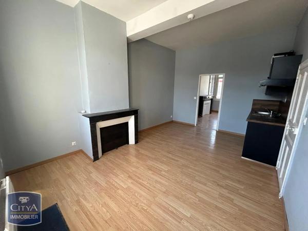 Appartement à louer 2 pièces 40.13m² Saint-Quentin (02100)