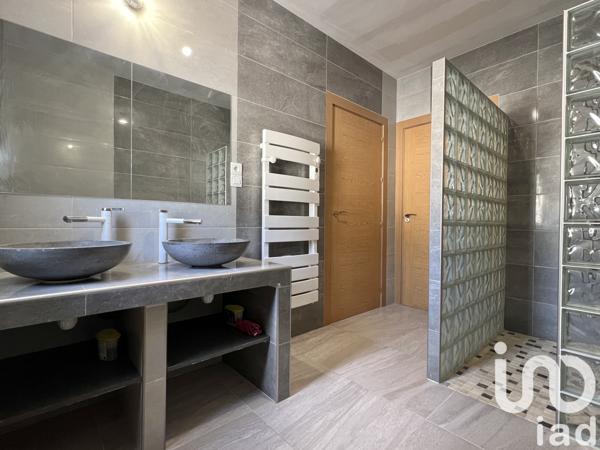 Maison à vendre 8 pièces 200 m² Sens