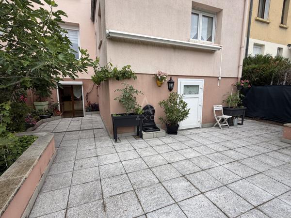 EXCLUSIVITÉ // MOULINS- LES- METZ // APPARTEMENT // 110 M2 // 2 CHAMBRES // JARDIN // GARAGE
