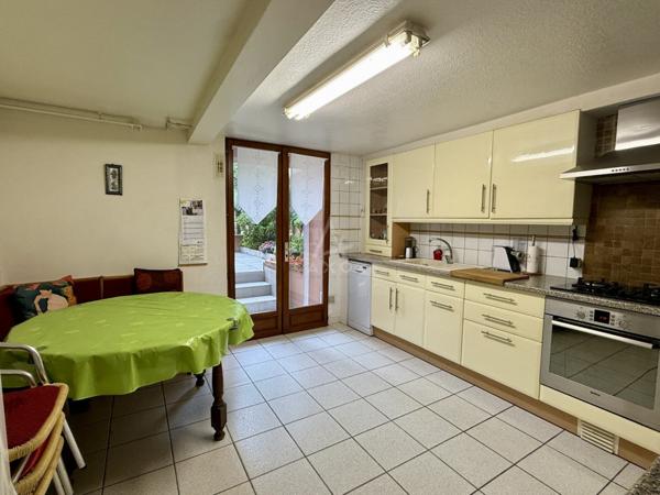 EXCLUSIVITÉ // MOULINS- LES- METZ // APPARTEMENT // 110 M2 // 2 CHAMBRES // JARDIN // GARAGE