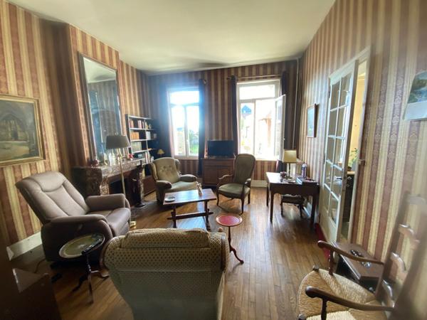 Maison 354m2 en Centre Ville de Saint Quentin